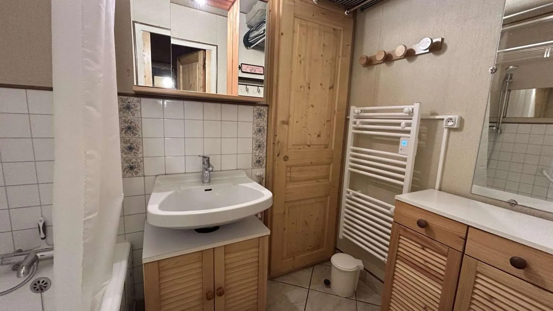 Studio Chaleureux Et Spacieux Pour 2 A Meribel, Proche Des Pistes - Fr-1-180-653 Les Allues 0*,