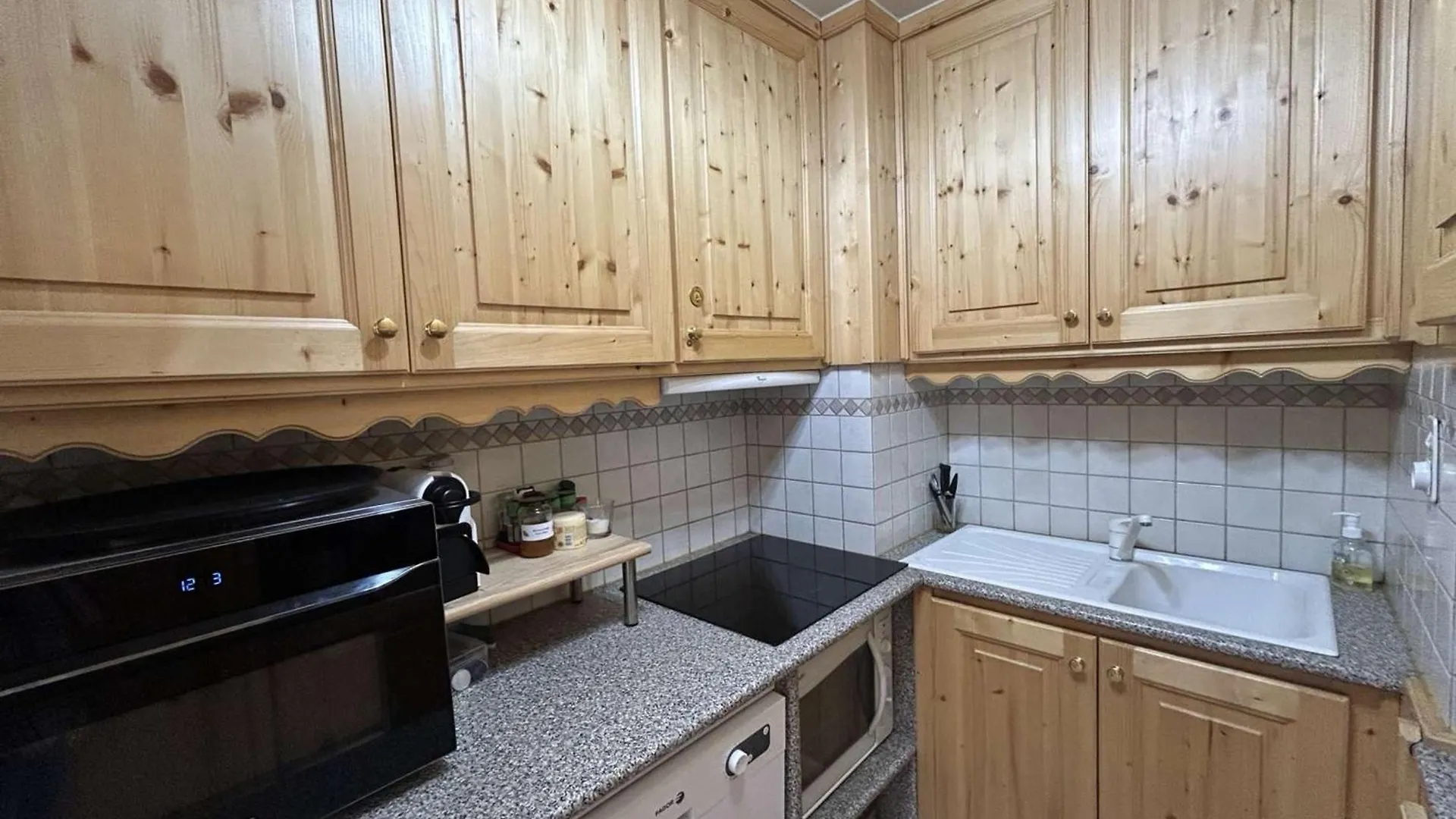 Apartament Studio Chaleureux Et Spacieux Pour 2 A Meribel, Proche Des Pistes - Fr-1-180-653 Les Allues Francja